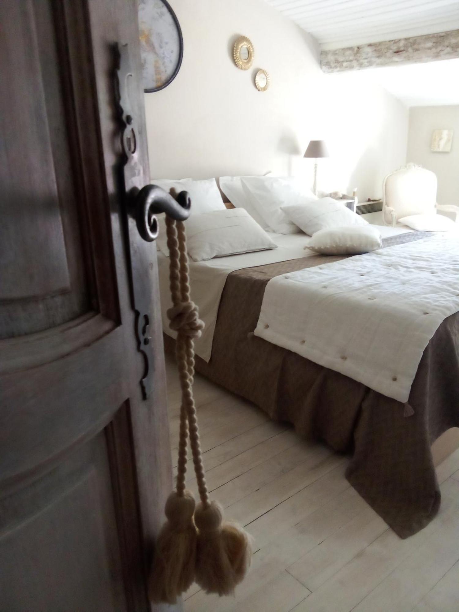 La Maison Perchee Aigues-Mortes Eksteriør bilde